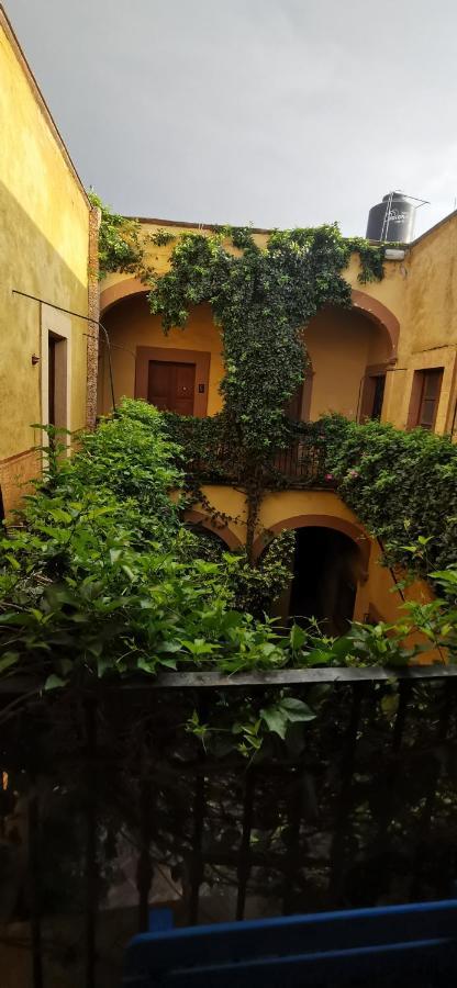 Апартаменты Lele Y Panchito En El Centro Керетаро Экстерьер фото